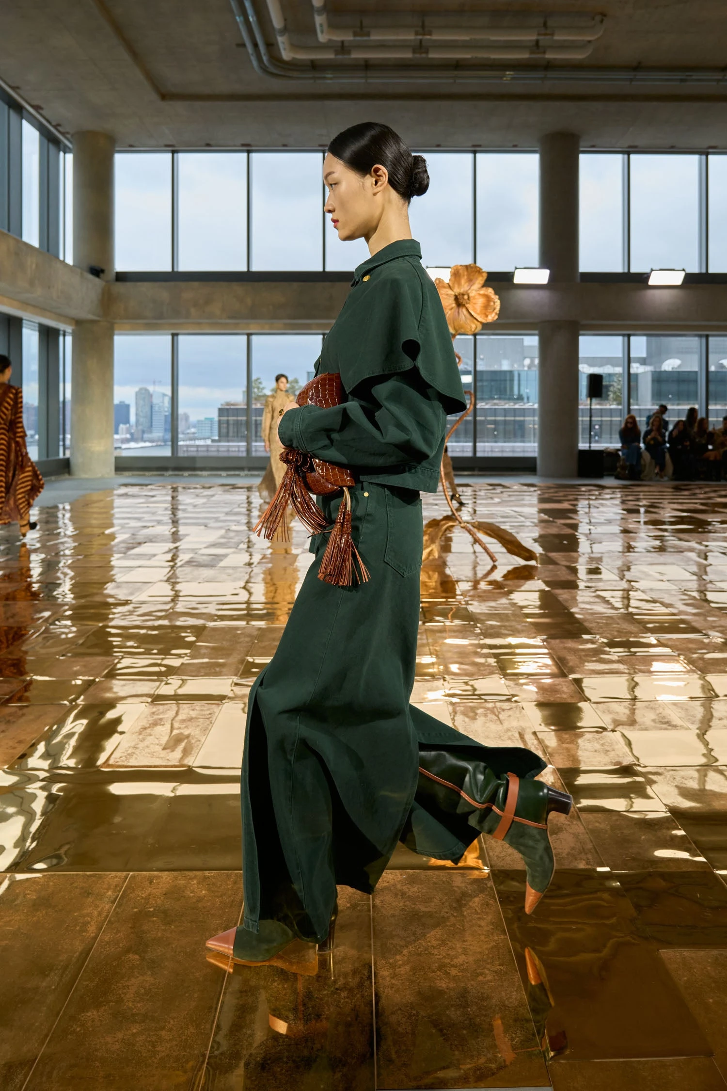 ULLA JOHNSON Kiki Patchwork Boot - Militaire Mixte 7 ULLA JOHNSON Kiki Patchwork Boot - Militaire Mixte - Image 7