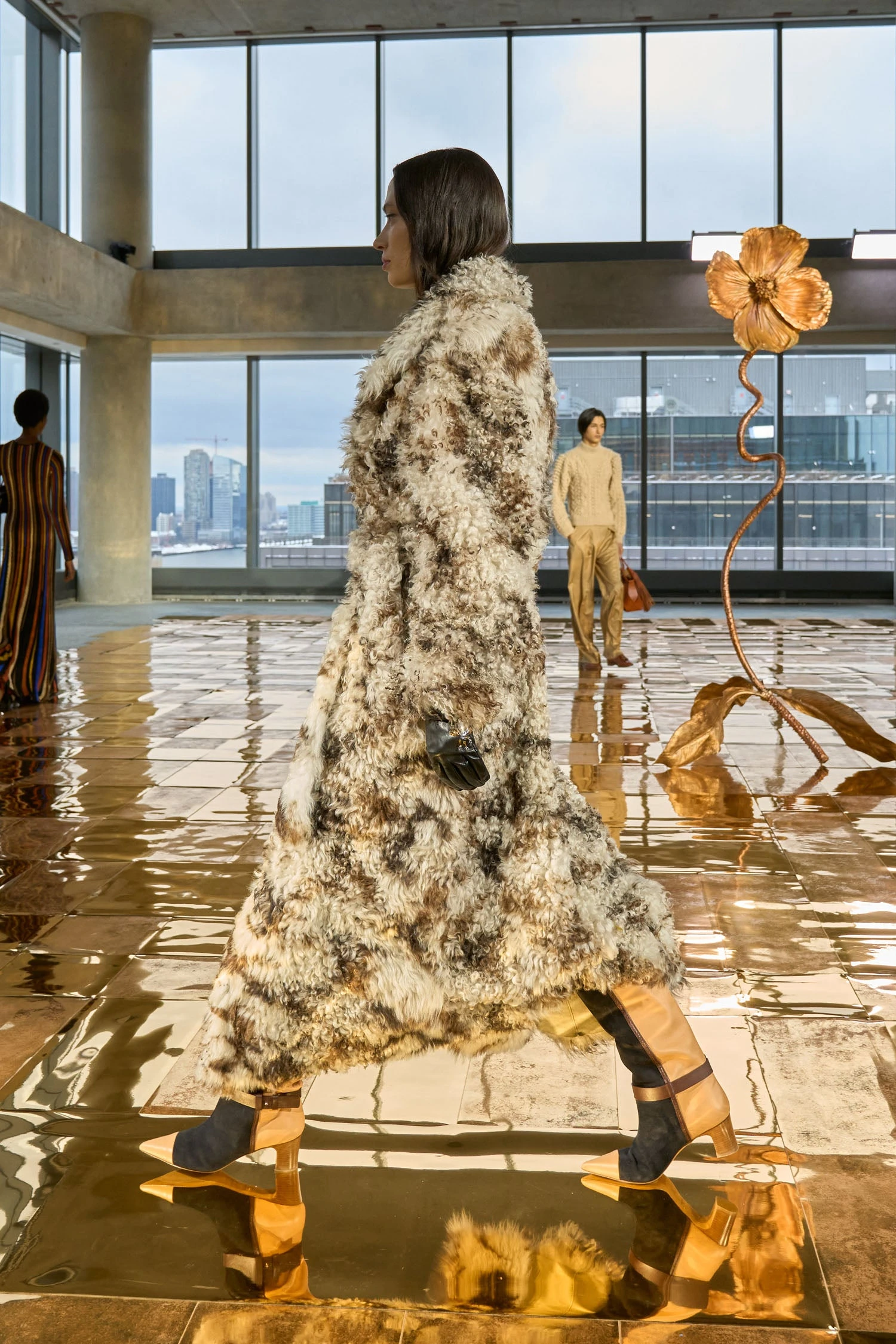 ULLA JOHNSON Ceryse Long Shearling Coat - Pietra 11 ULLA JOHNSON Ceryse Long Shearling Coat - Pietra - Image 11