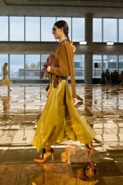 ULLA JOHNSON Margaux Embroidered Cashmere Cardigan - Umber 11 ULLA JOHNSON Margaux Embroidered Cashmere Cardigan - Umber -ULLA JOHNSON Outlet UllaJohnsonF25Side46