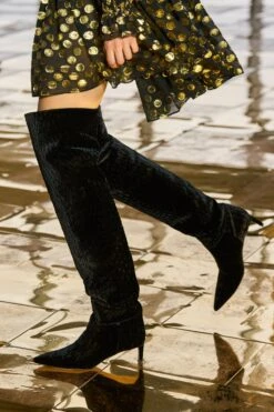 ULLA JOHNSON Carolina Over The Knee Boot - Noir 17 ULLA JOHNSON Carolina Over The Knee Boot - Noir -ULLA JOHNSON Outlet UllaJohnsonF25details035