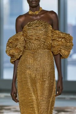 ULLA JOHNSON Nisha Metallic Draped Sleeve Gown - Oro -ULLA JOHNSON Outlet UllaJohnsonF25details156 b741228c e320 4d62 94d3 e6d05415ae05